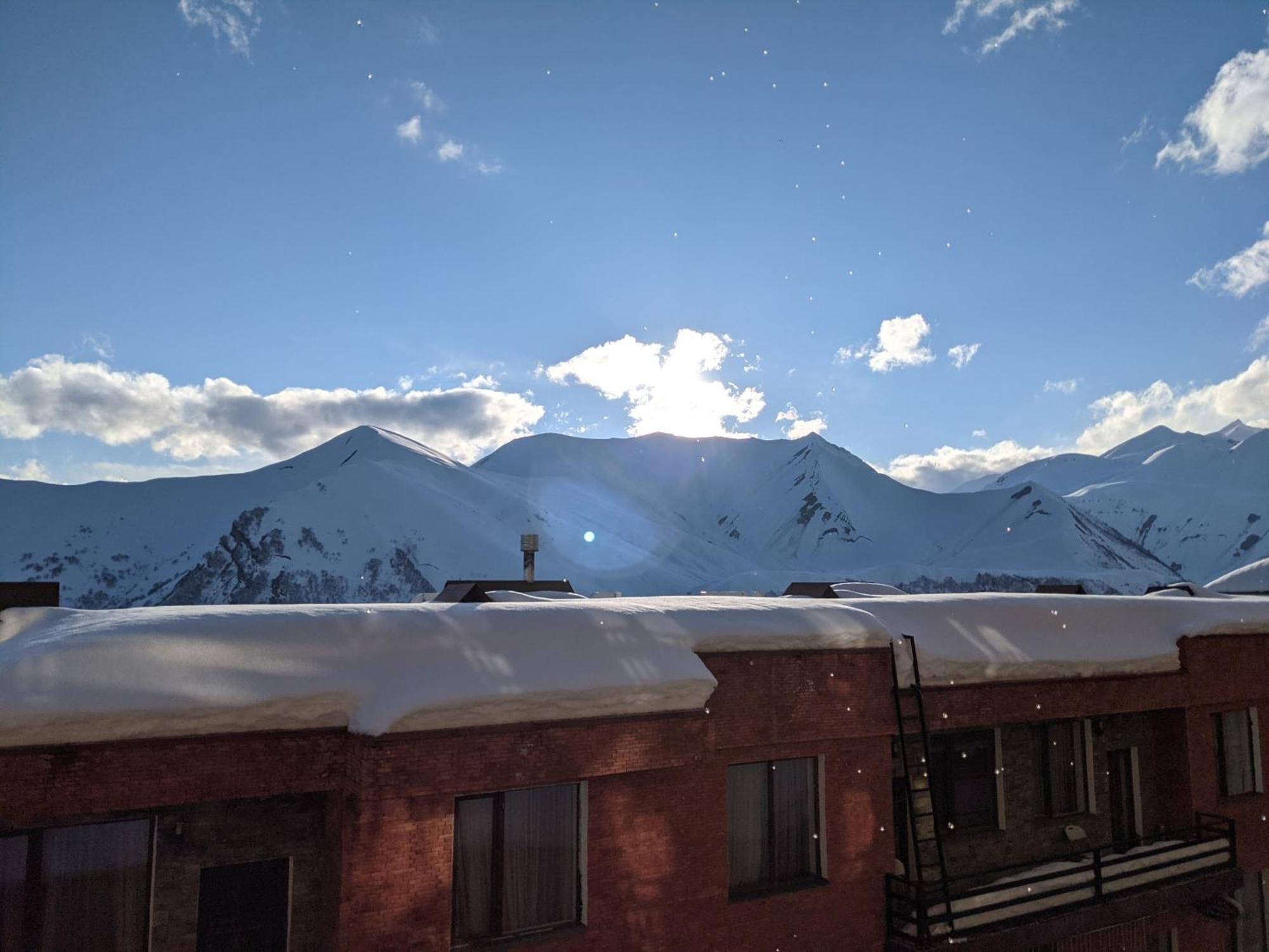 Club 2100 Ski In Studio Gudauri Dış mekan fotoğraf