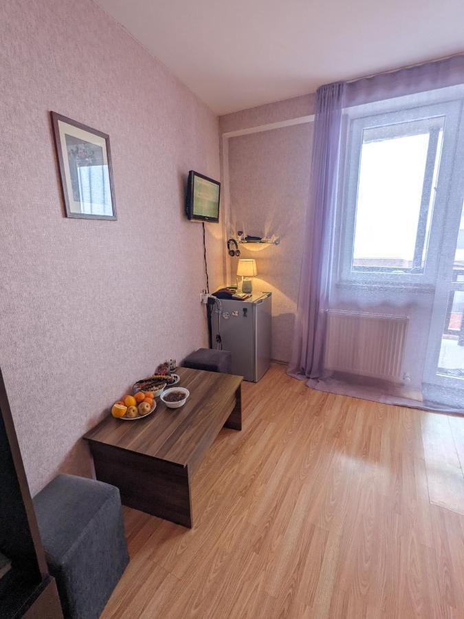 Club 2100 Ski In Studio Gudauri Dış mekan fotoğraf