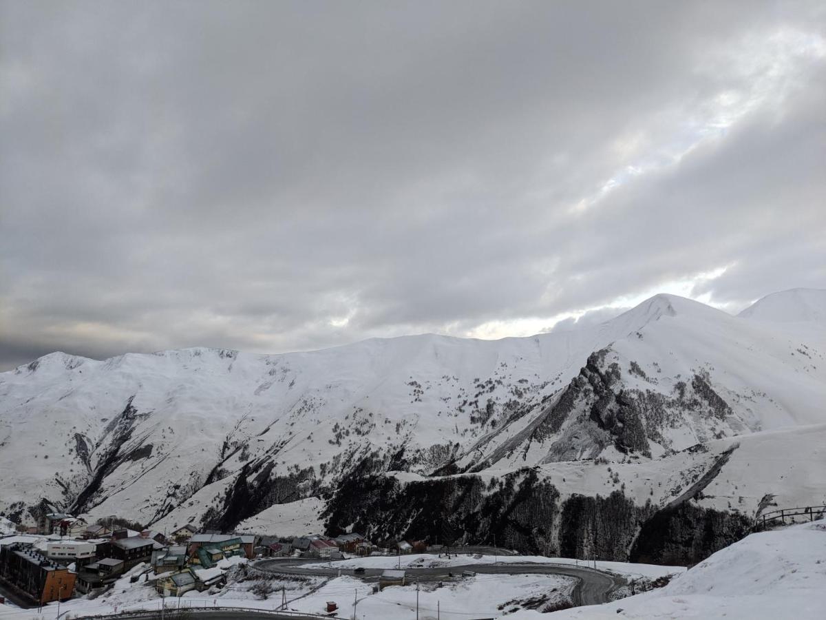 Club 2100 Ski In Studio Gudauri Dış mekan fotoğraf